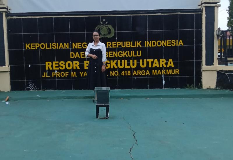 Wow, Warga Serahkan Rekaman Lengkap Dugaan Korupsi Kebun Kas Desa Tanjung Sari Ke Penyidik